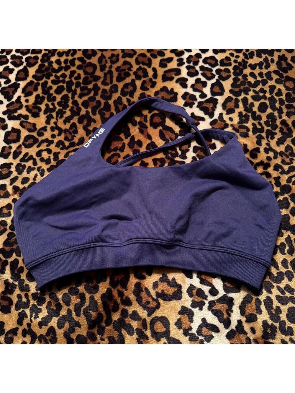 DFYNE Impact Asymmetric Sports Bra